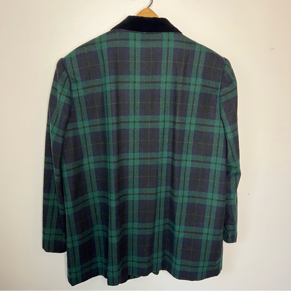 Vintage Sag Harbor Christmas Tartan Plaid Blazer with Black Velvet Collar Woman - Picture 9 of 10